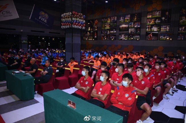 国模白灵套前105张