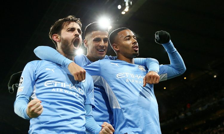 男人裸体阳茎桶进女下身